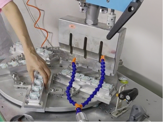 防蚊贴生产遇瓶颈？90%同行靠这台设备实现效率×3、良品率飙升！